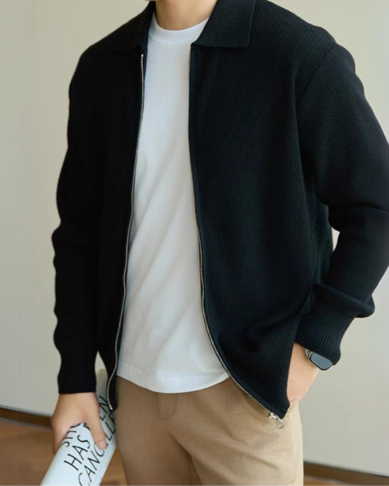 Men's Fine Knit Sleeveless Zip Vest with Spread Collar
